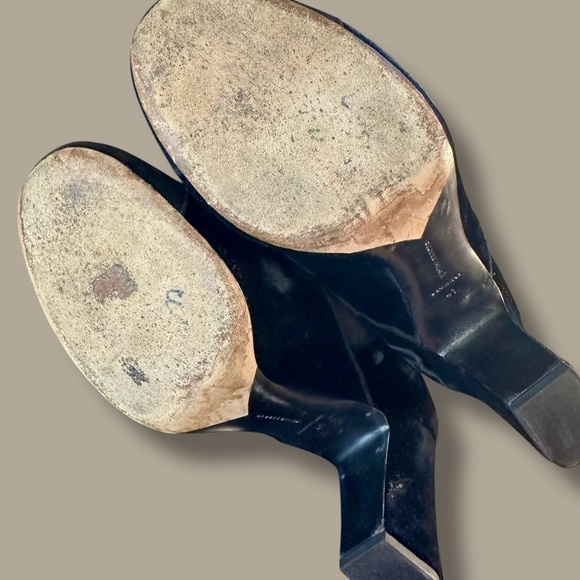 Tabitha Simmons ‘Kiki’ Black Velvet Ankle Boots Size 41 = U.S. Size 11 - Picture 14 of 16